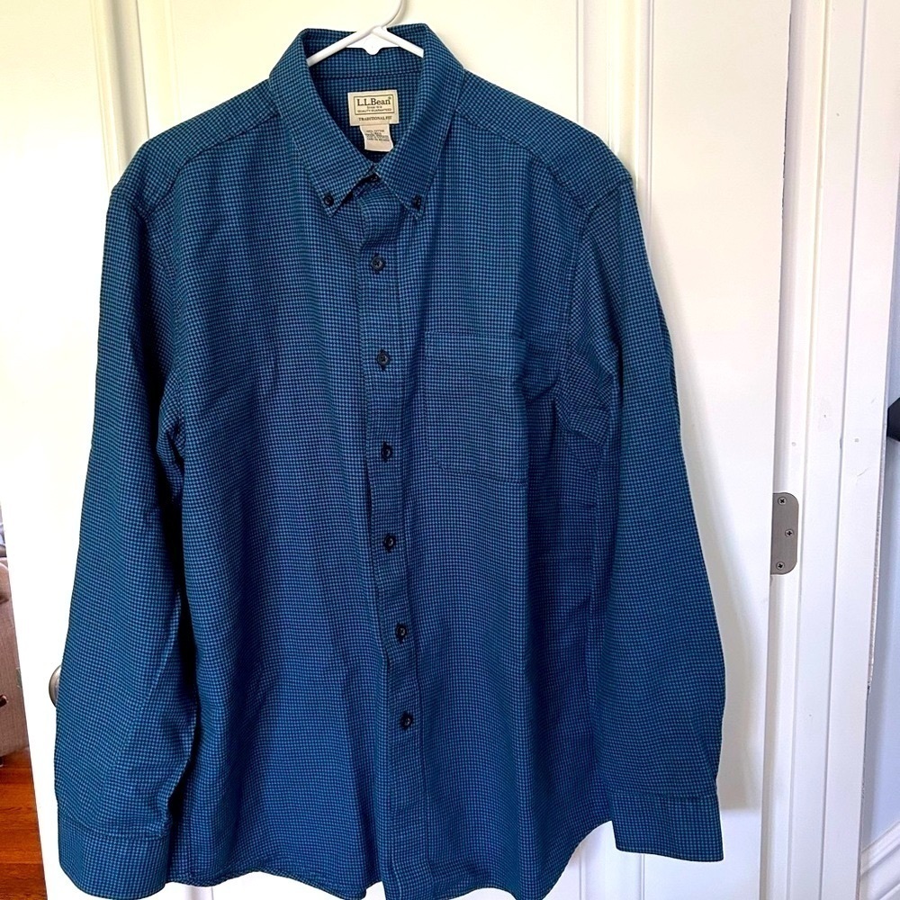 L.L. Bean Men's Button Down Traditional Fit Shirt